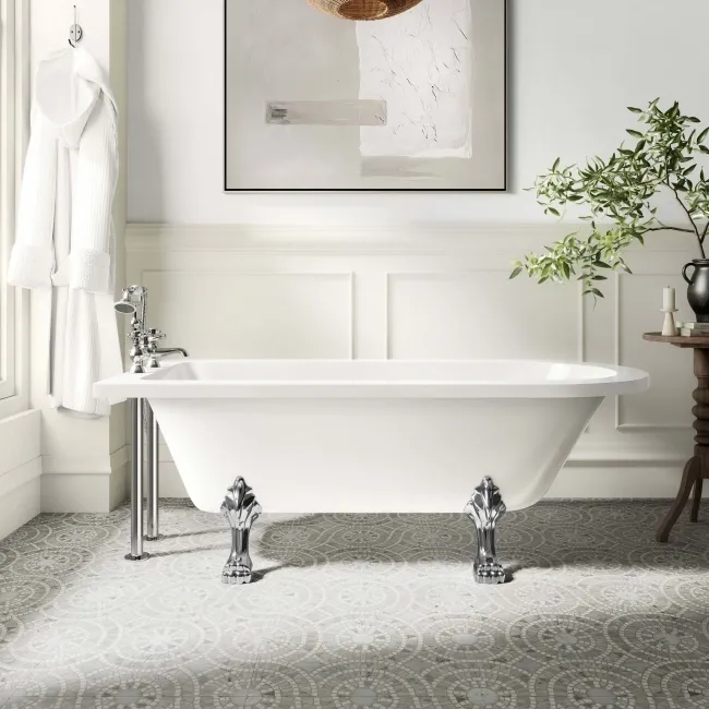 Abingdon 1700mm Single Ended Roll Top Bath - Chrome Feet