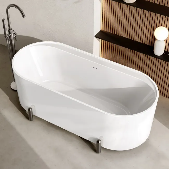 Shore 1700 Gloss White Freestanding Bath - Gunmetal Feet