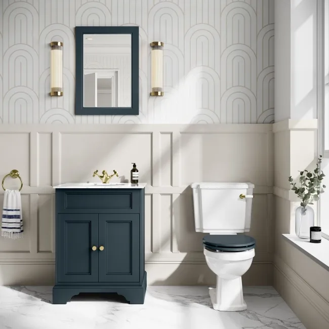 Hudson Traditional Close Coupled Toilet With Inky Blue Wooden Seat - Brushed Brass Lever