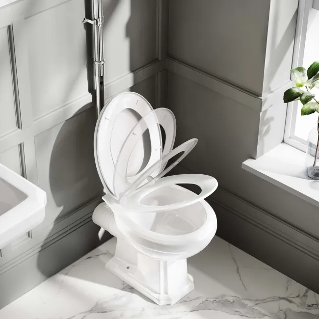 Hudson Traditional Close Coupled Toilet High-Level Cistern & Pedestal Basin Set Double Tap Hole