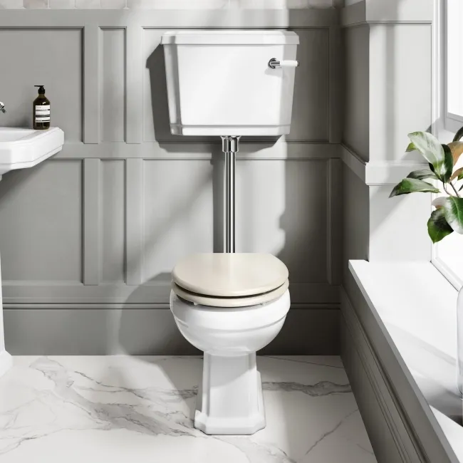 Hudson Traditional Low-Level Toilet With Chalk White Seat & Pedestal Basin - Single Tap Hole