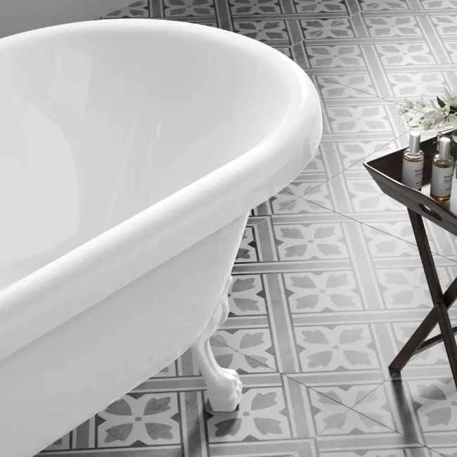Grosvenor 1800mm Roll Top Bath - White Claw Feet