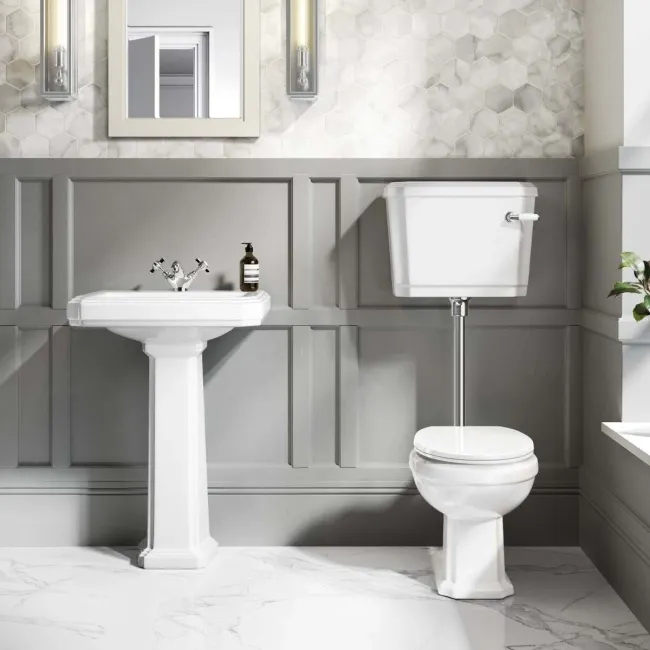 Hudson Traditional Close Coupled Toilet With Low-Level Cistern & Pedestal Basin Set Single Tap Hole
