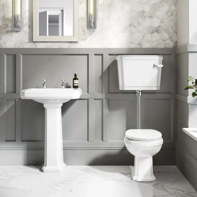 Hudson Traditional Close Coupled Toilet With Low-Level Cistern & Pedestal Basin Set Double Tap Hole