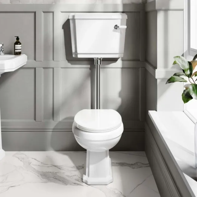 Hudson Traditional Close Coupled Toilet With Low-Level Cistern & Pedestal Basin Set Double Tap Hole