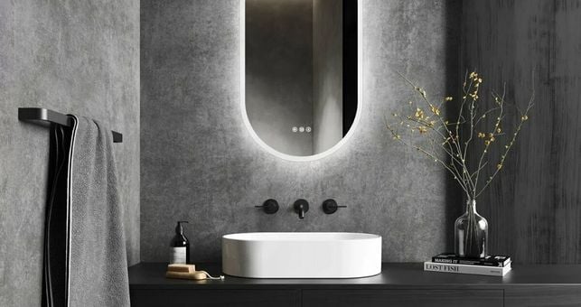 How to Clean a Bathroom Mirror: A Complete Guide