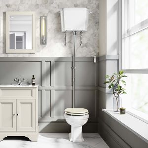 Hudson Traditional Toilet With High-Level Cistern and Chalk White Wooden Seat