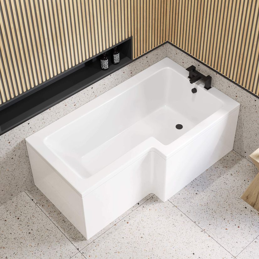 L Shaped 1500 Bath with Front Panel - Right Handed
