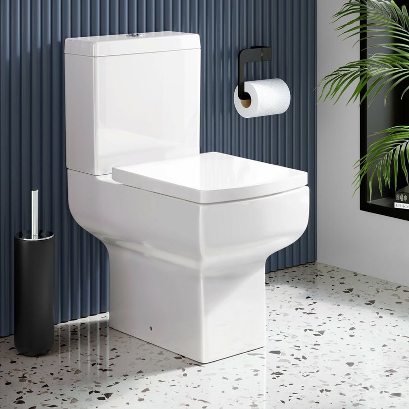 Portland Close Coupled Toilet With Soft Close Seat