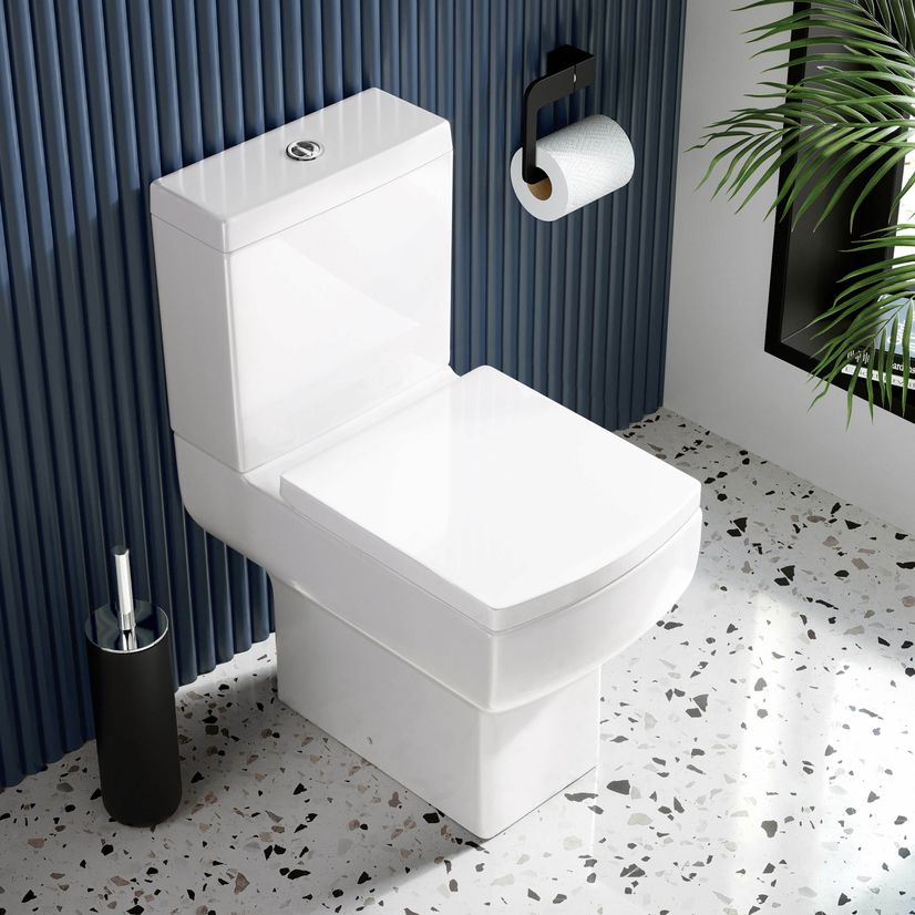 Portland Close Coupled Toilet With Soft Close Seat