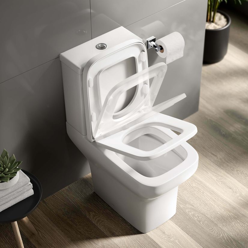 Chicago Close Coupled Toilet With Soft Close Seat