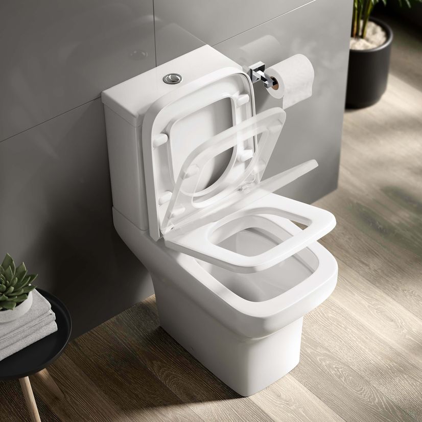 Chicago Close Coupled Toilet With Premium Soft Close Seat