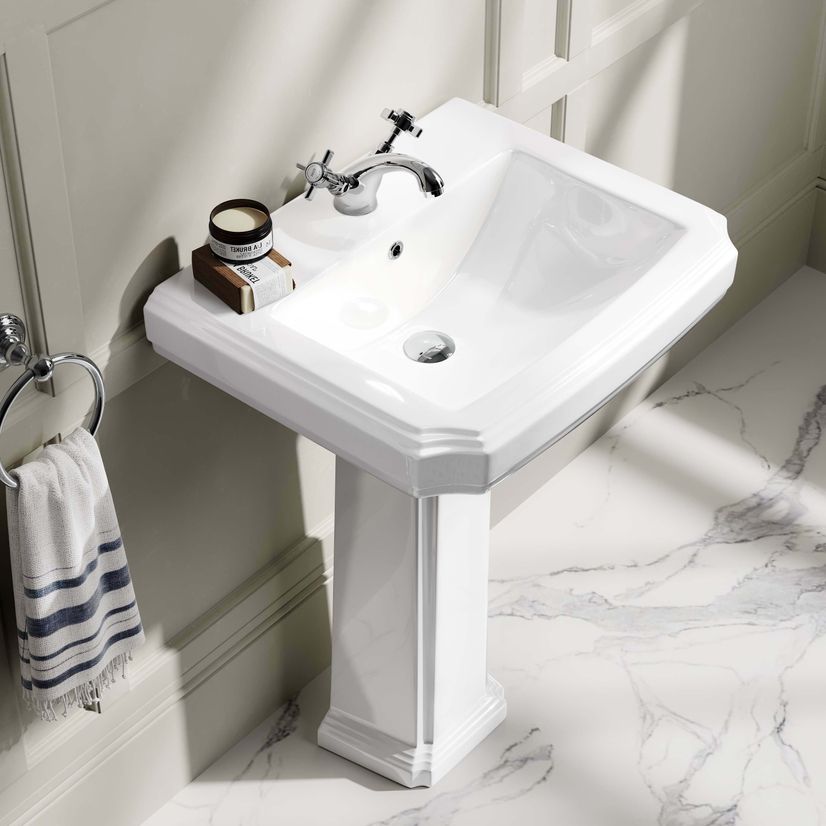 Hudson Traditional Low-Level Toilet With Graphite Grey Seat & Pedestal Basin - Single Tap Hole