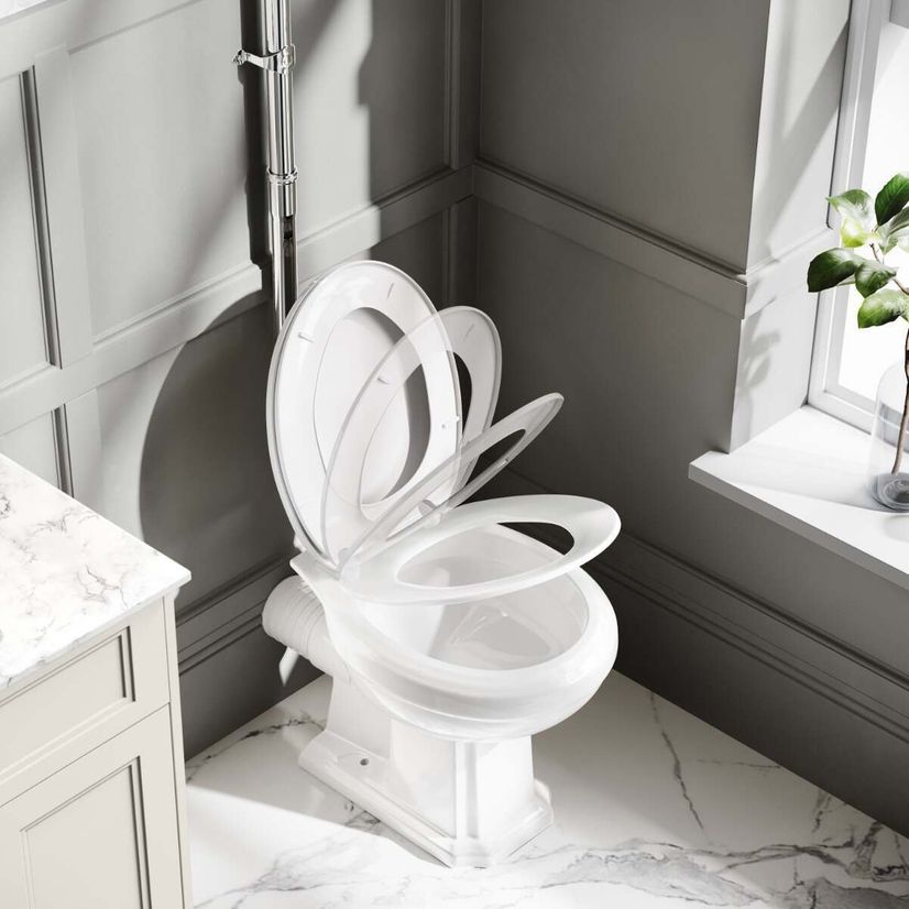 Hudson Traditional Toilet With High-level Cistern And Soft Close Seat