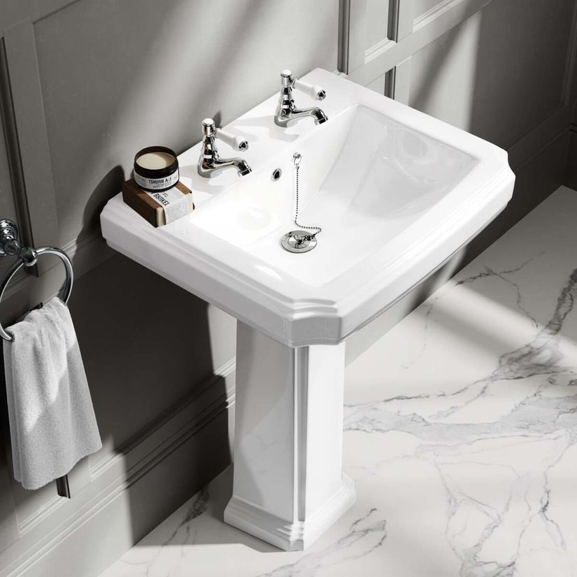 Hudson Traditional Close Coupled Toilet With Low-level Cistern & Pedestal Basin Set - Double Tap Hole